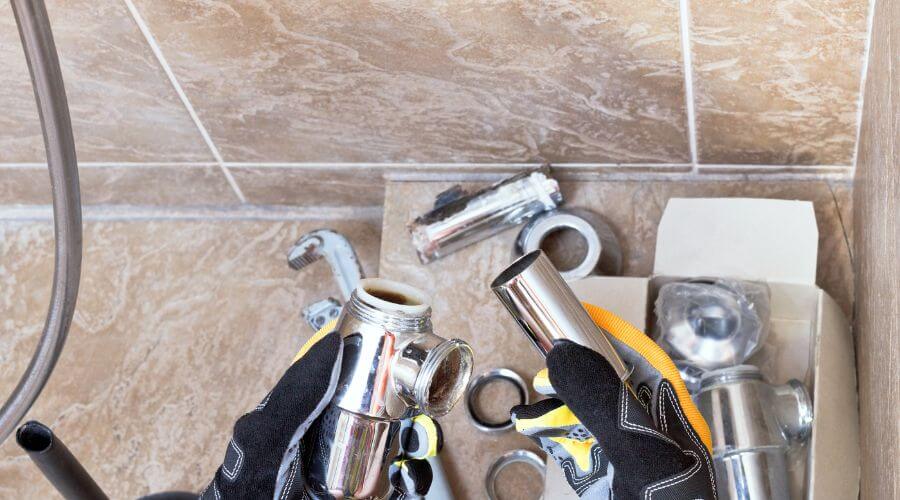 Professional gutter cleaning in Mathews, LA